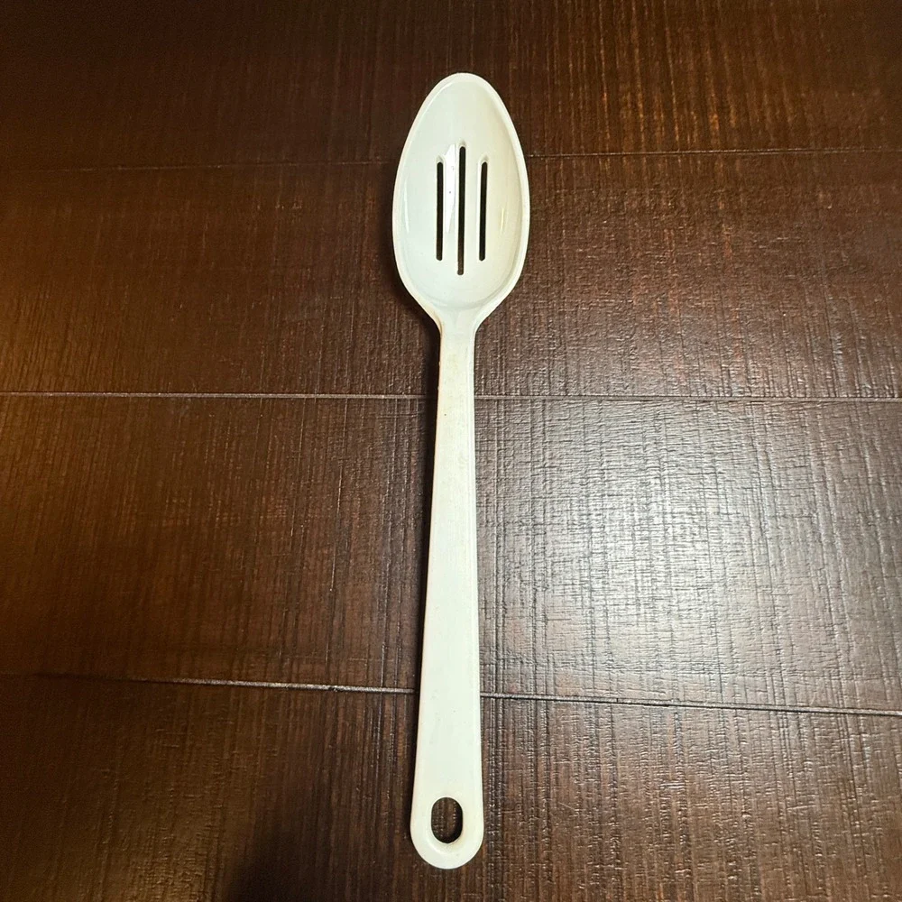 Tailor Made Products White Nylon Slotted Spoon Vintage Kitchen Utensil 11.5